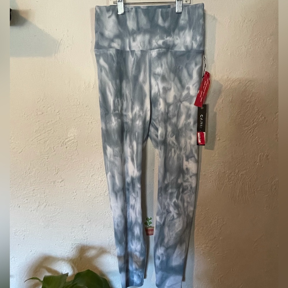 Carbon 38 Leggings blue and white NWT